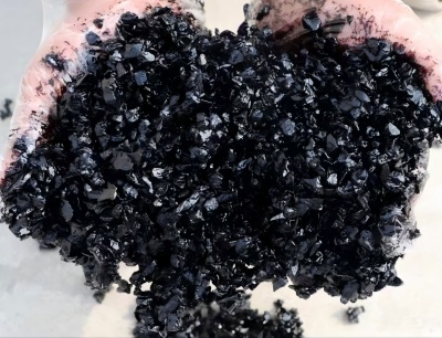 临桂沥青冷补料（沥青砂）的优势特点与施工流程解析